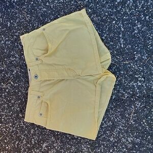 GAP JEANS YELLOW SHORTS - PERFECT FOR SUMMER